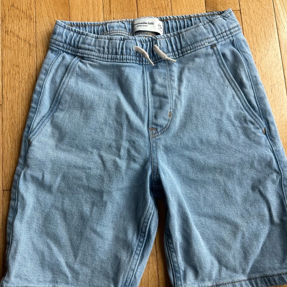 abercrombie kids Other - Abercrombie Kids Light Blue Jean Shorts !!